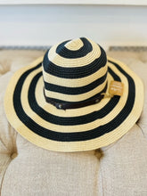 Load image into Gallery viewer, Sunlily Roll-N-Go Sun hat