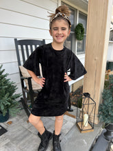 Load image into Gallery viewer, Bella Velvet Dress- Black